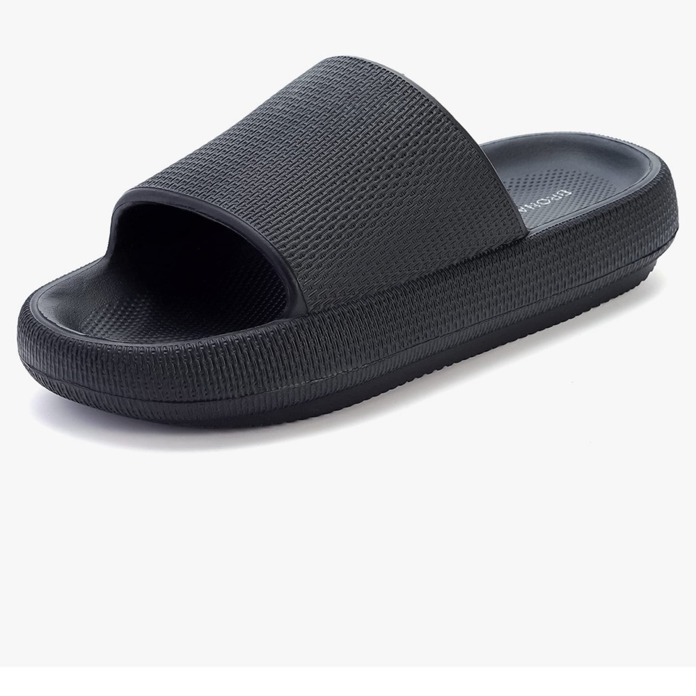 Cloud slippers